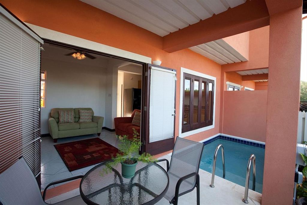 Augusta'S Apartments Rodney Bay Room photo