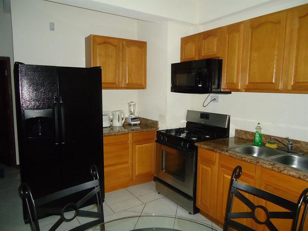 Augusta'S Apartments Rodney Bay Room photo